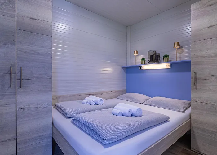 Σπίτι διακοπών Rooftop With Whirlpool & Sauna - Happy *